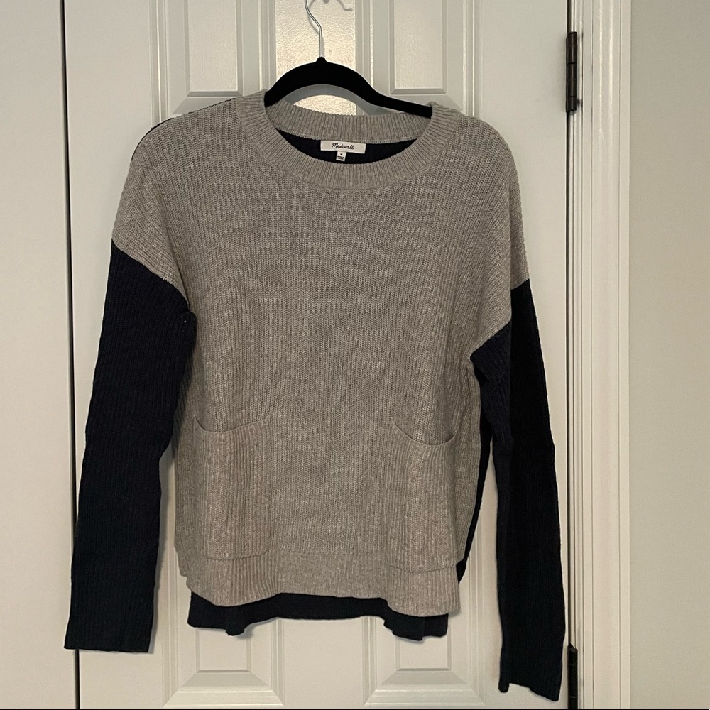 Madewell color block front pocket sweater; size Medium